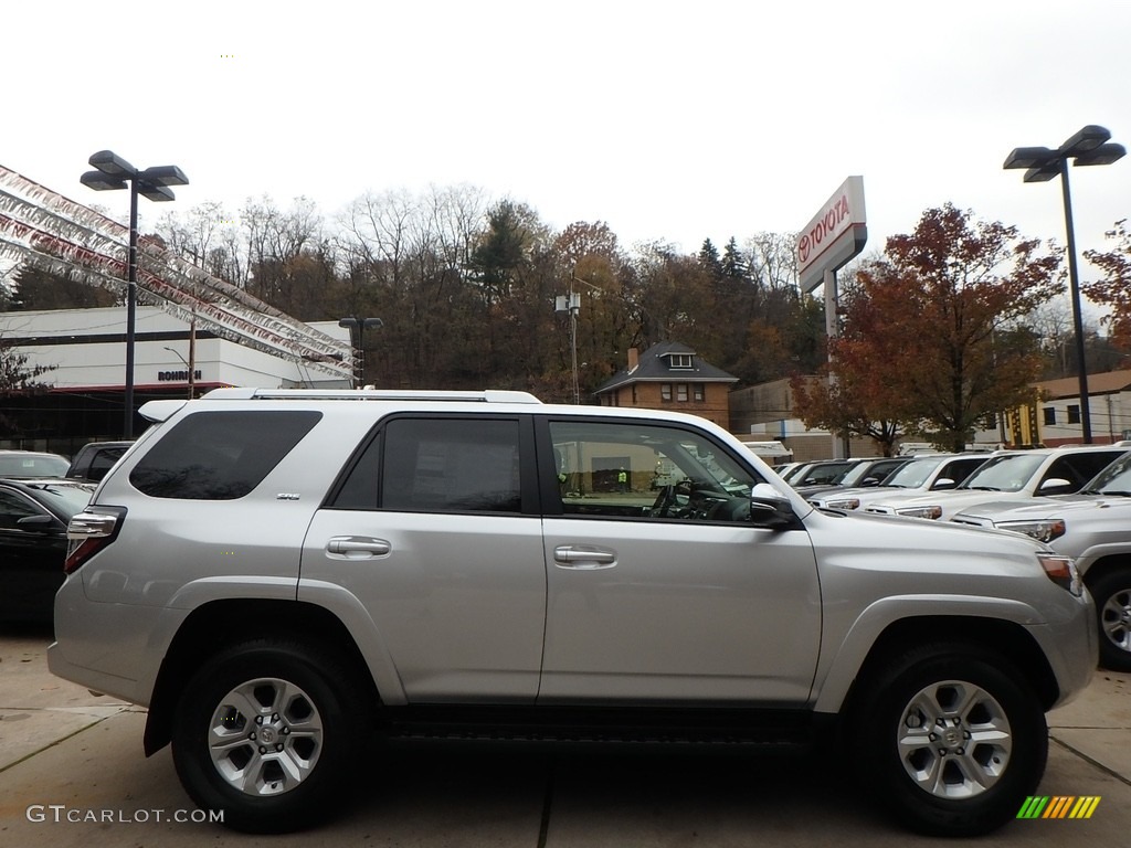 2018 4Runner SR5 4x4 - Classic Silver Metallic / Black photo #2