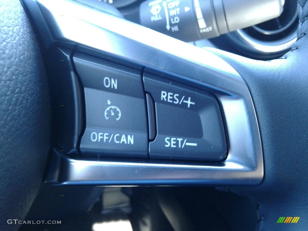 2018 Fiat 124 Spider Classica Roadster Controls Photo #123868744