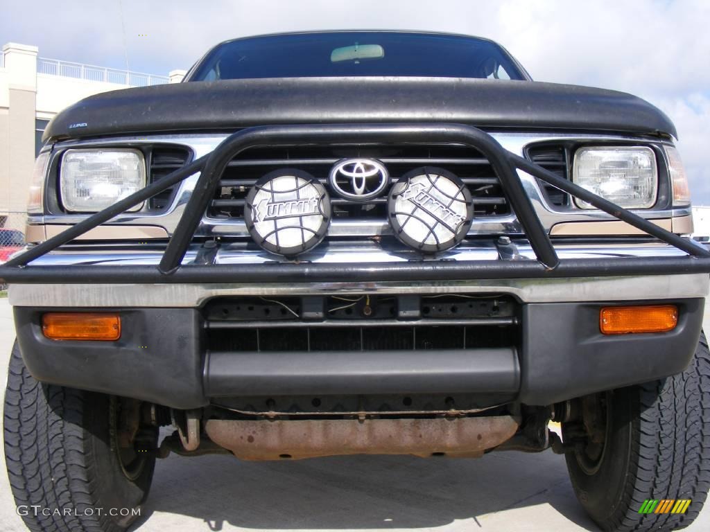 1997 Tacoma Regular Cab 4x4 - Sierra Beige Metallic / Beige photo #9