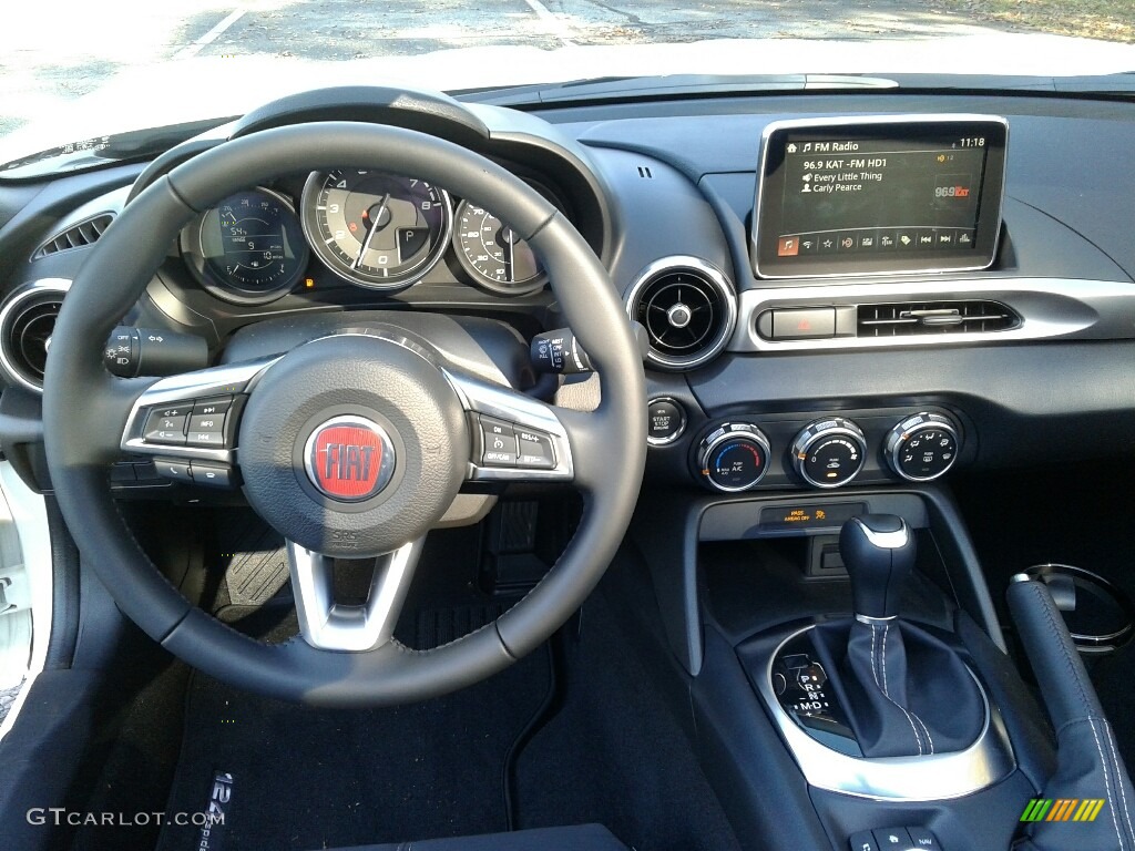 2018 Fiat 124 Spider Classica Roadster Dashboard Photos