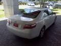 Super White - Camry LE Photo No. 18