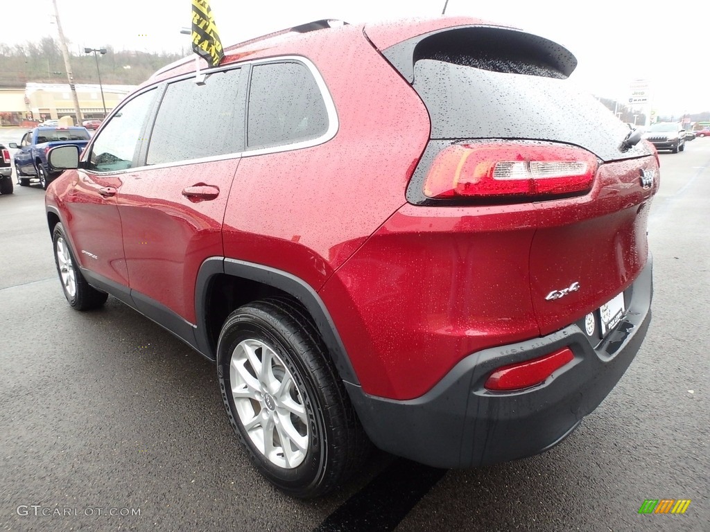 2016 Cherokee Latitude 4x4 - Deep Cherry Red Crystal Pearl / Black photo #3