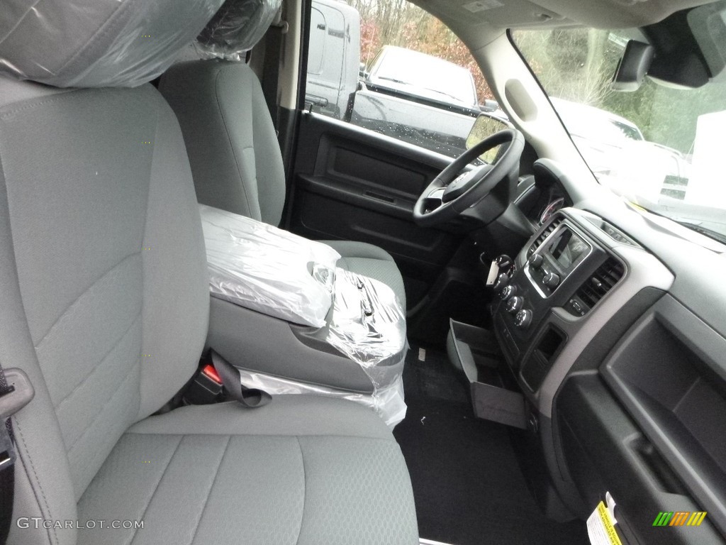 2018 1500 Express Quad Cab 4x4 - Granite Crystal Metallic / Black/Diesel Gray photo #8