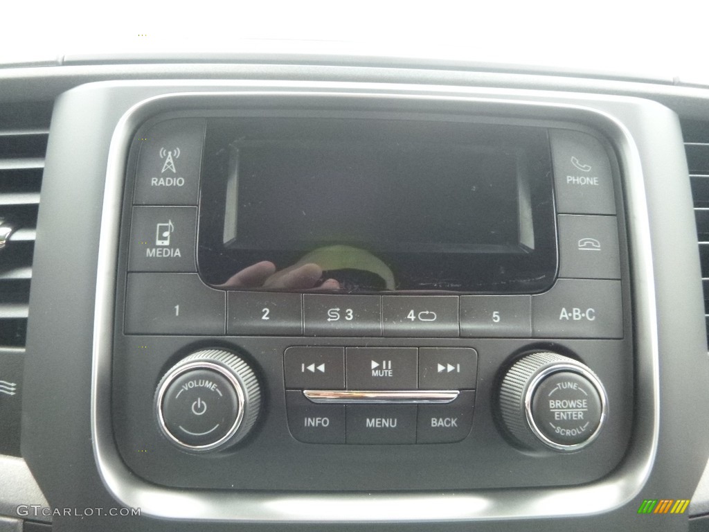 2018 1500 Express Quad Cab 4x4 - Granite Crystal Metallic / Black/Diesel Gray photo #16