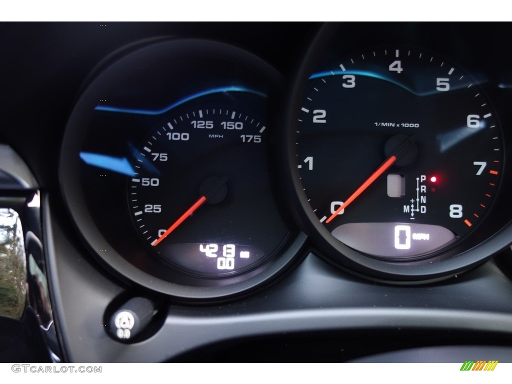 2017 Porsche Macan Standard Macan Model Gauges Photos