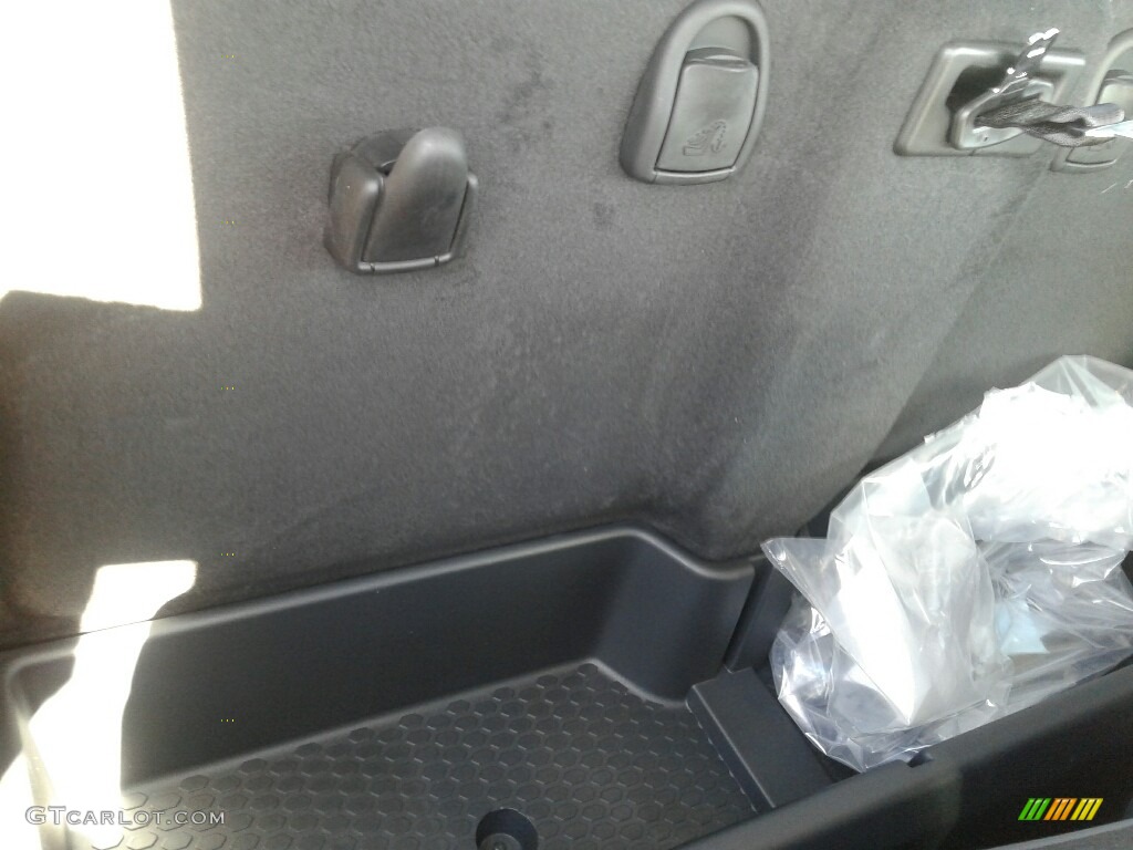 2018 1500 Tradesman Regular Cab - Bright White / Black/Diesel Gray photo #11