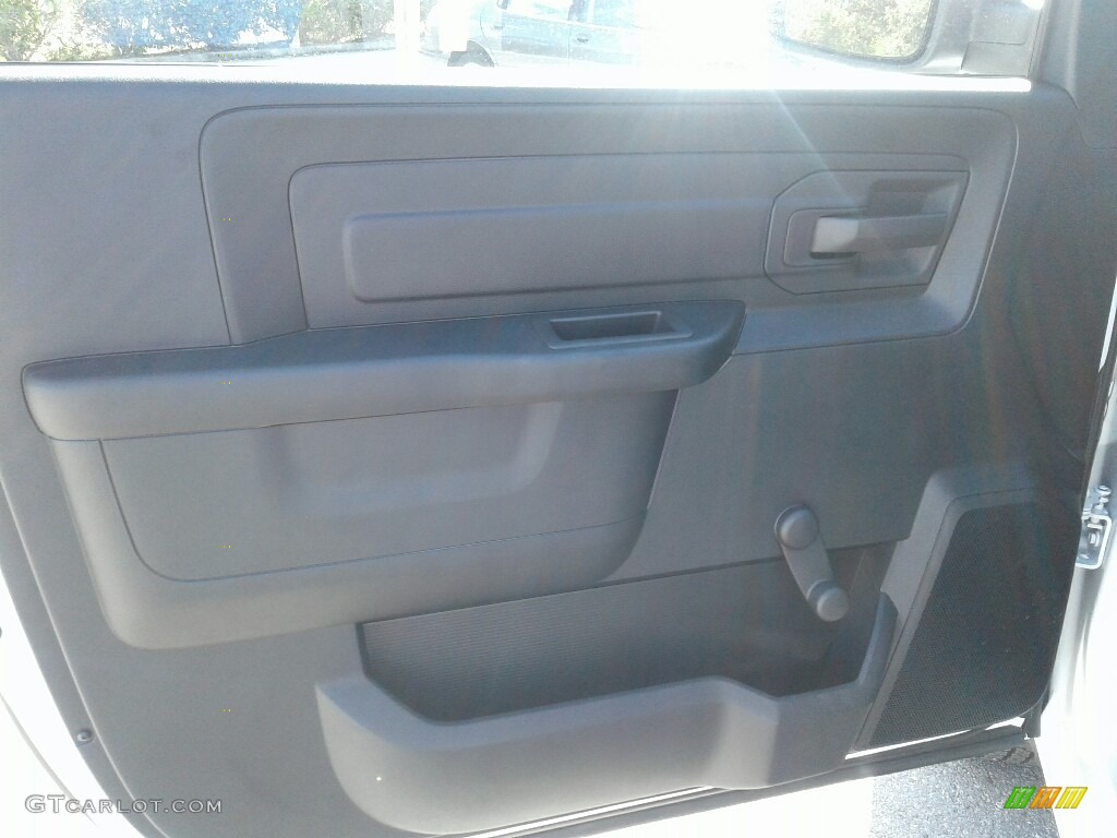 2018 1500 Tradesman Regular Cab - Bright White / Black/Diesel Gray photo #17