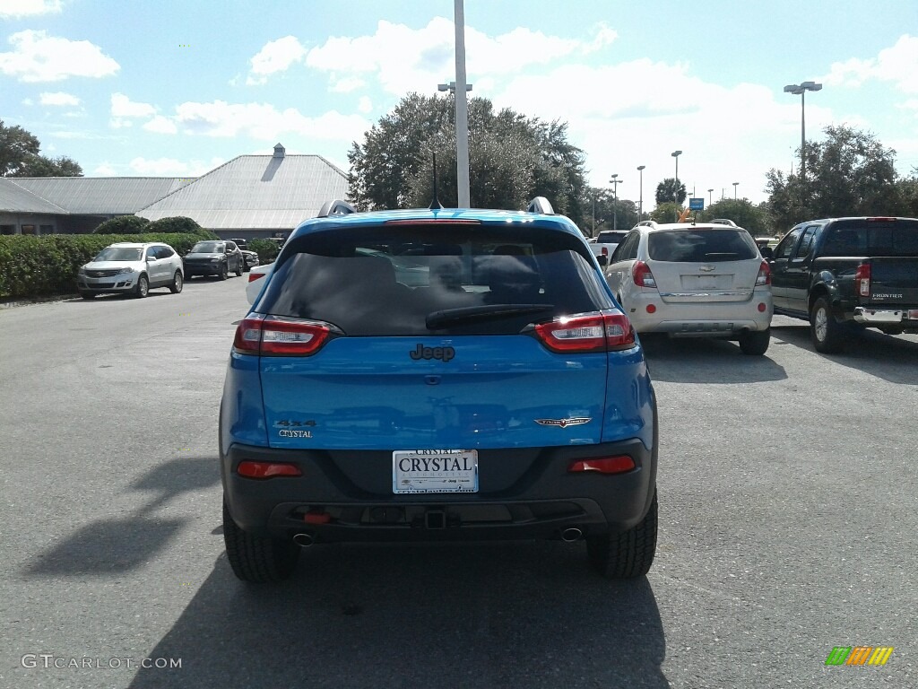 2018 Cherokee Trailhawk 4x4 - Hydro Blue Pearl / Black photo #4