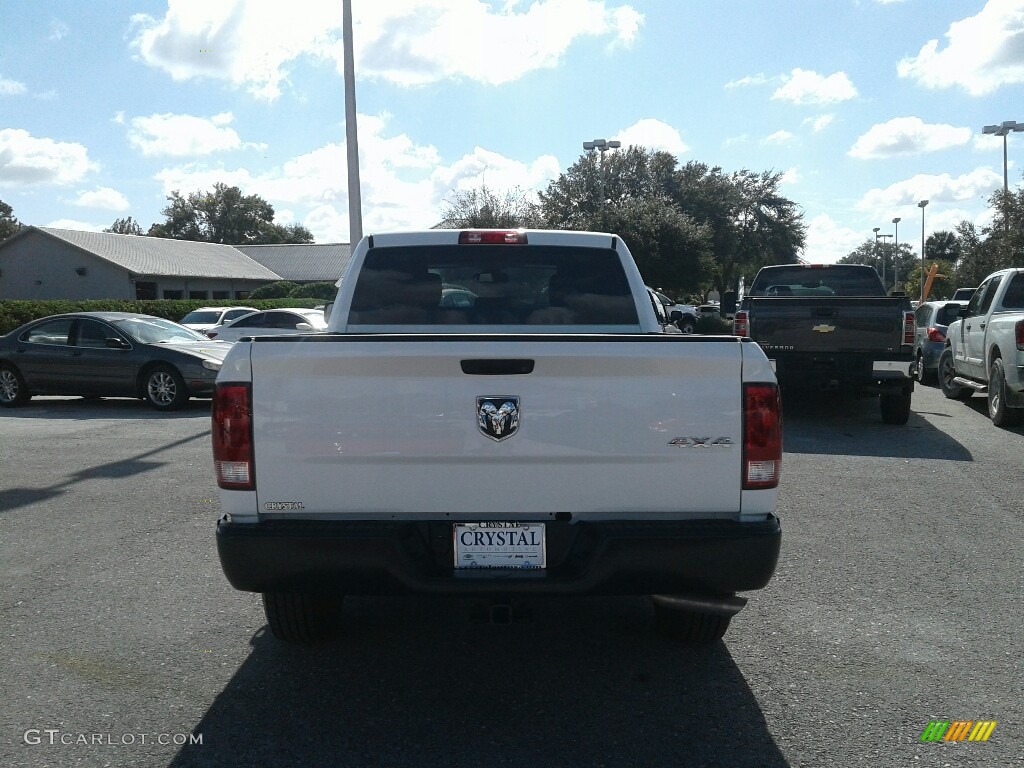 2018 1500 Express Crew Cab 4x4 - Bright White / Black/Diesel Gray photo #4