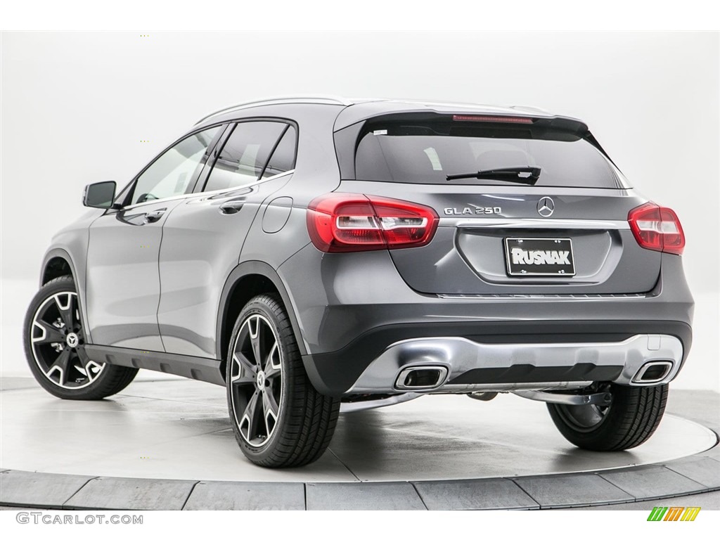 2018 GLA 250 - Mountain Grey Metallic / Black photo #3