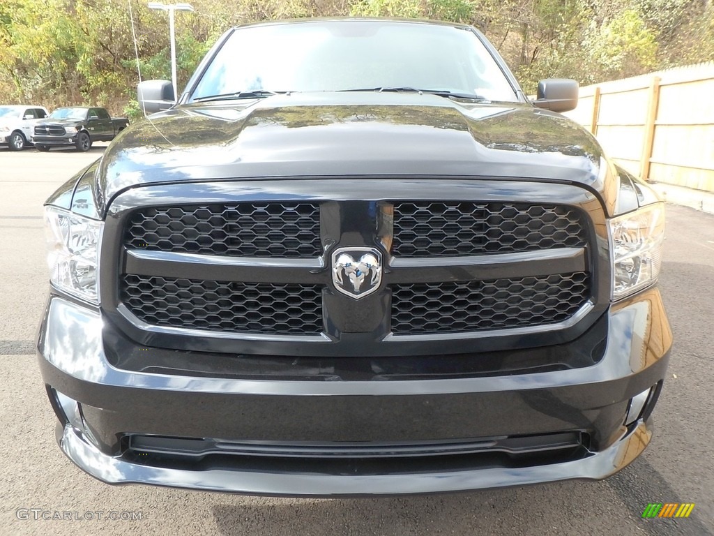2018 1500 Express Crew Cab 4x4 - Brilliant Black Crystal Pearl / Black/Diesel Gray photo #8