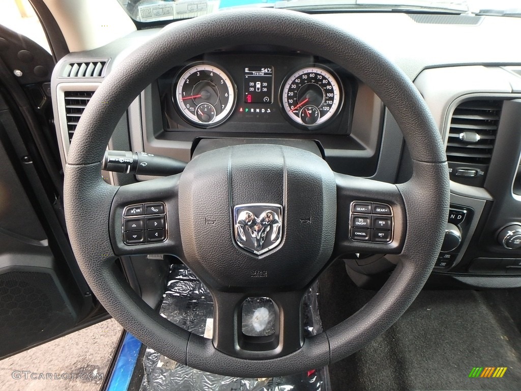 2018 1500 Express Crew Cab 4x4 - Brilliant Black Crystal Pearl / Black/Diesel Gray photo #18