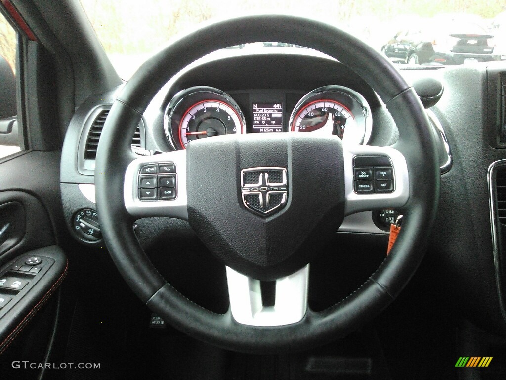 2016 Grand Caravan R/T - Redline 2 Coat Pearl / Black photo #9