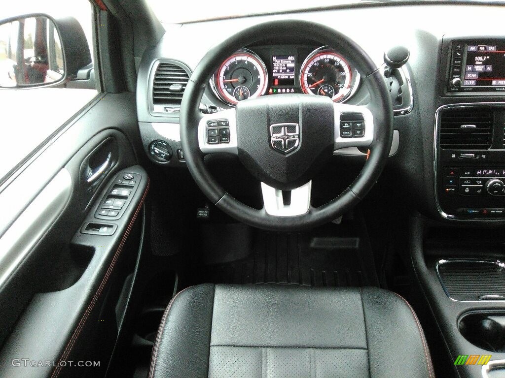 2016 Grand Caravan R/T - Redline 2 Coat Pearl / Black photo #15