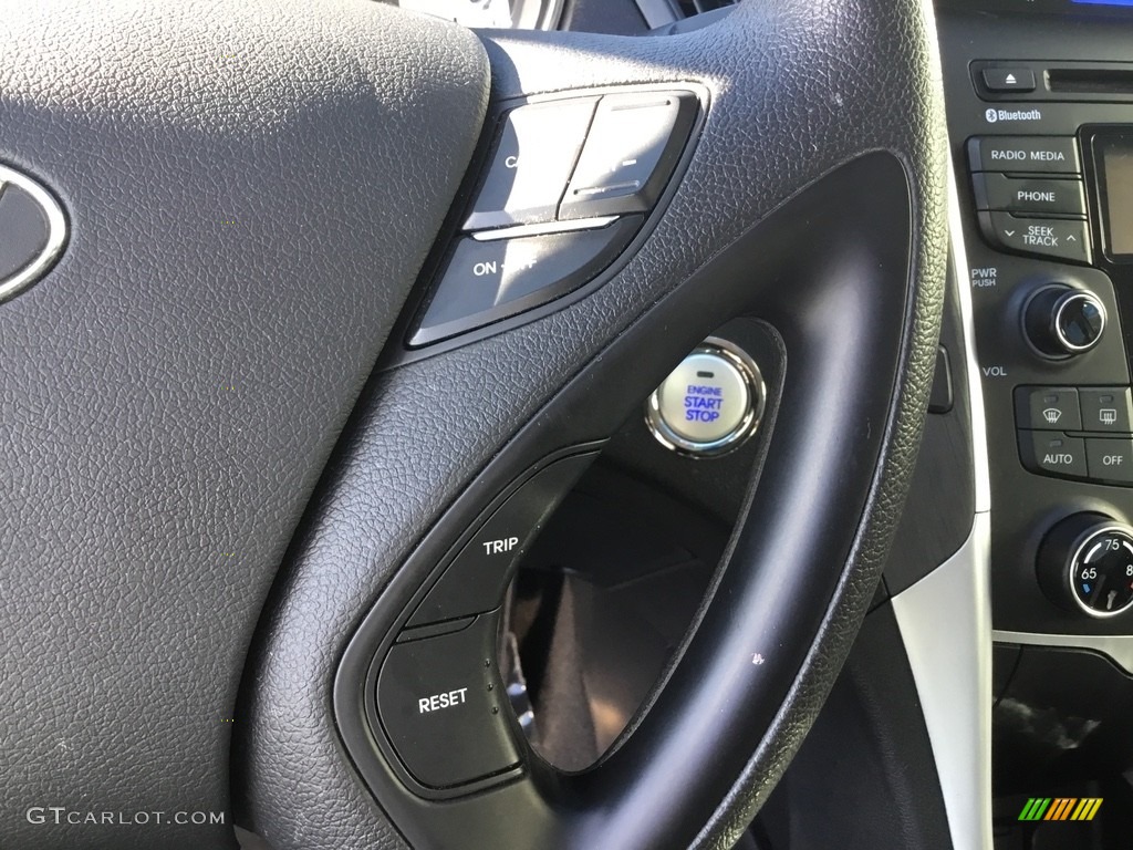 2013 Sonata SE 2.0T - Shimmering White / Black photo #20