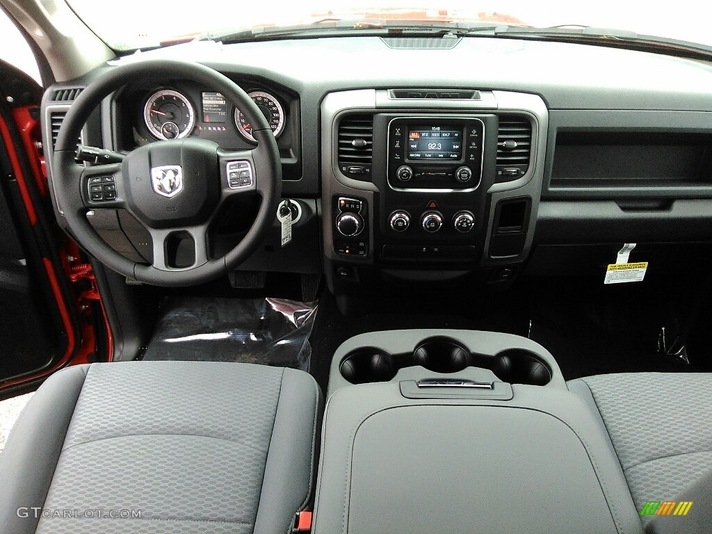 2018 1500 Express Crew Cab 4x4 - Flame Red / Black/Diesel Gray photo #5