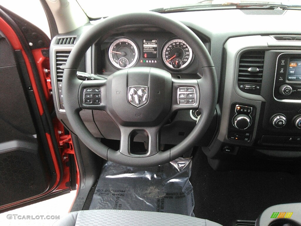 2018 1500 Express Crew Cab 4x4 - Flame Red / Black/Diesel Gray photo #7