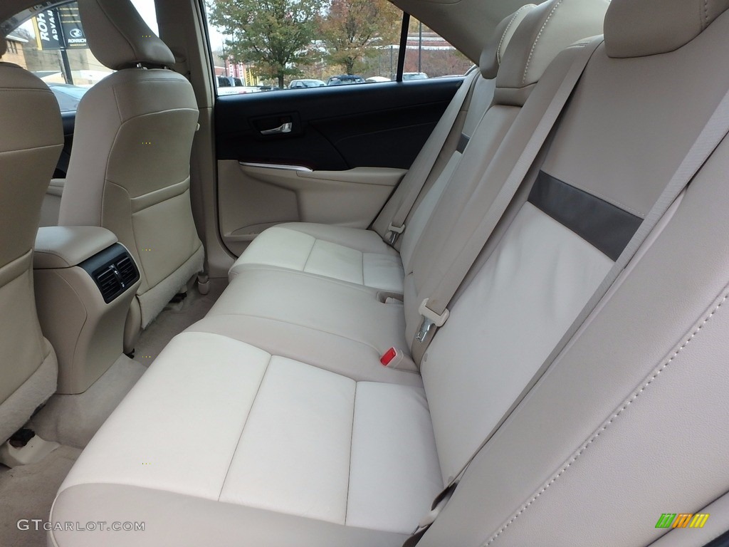 2013 Camry XLE - Super White / Ivory photo #7