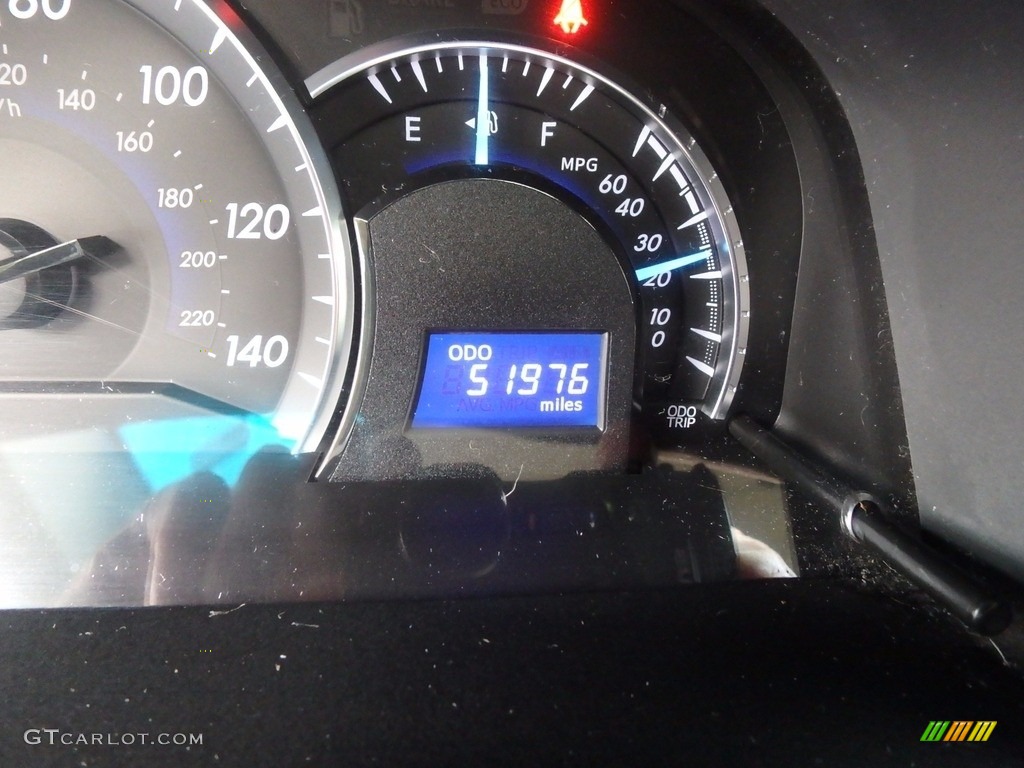 2013 Camry XLE - Super White / Ivory photo #10