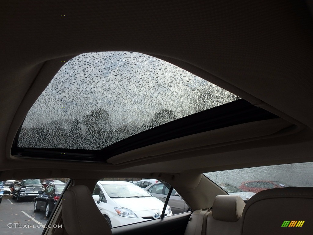 2013 Camry XLE - Super White / Ivory photo #21