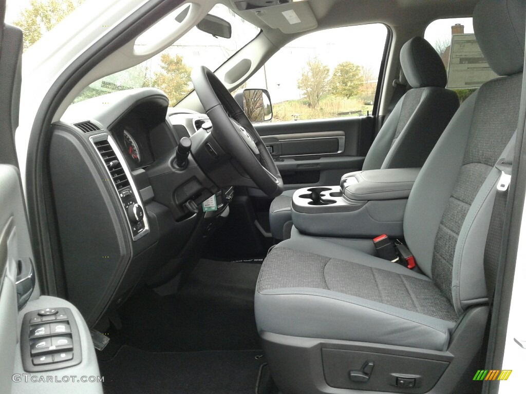 Black/Diesel Gray Interior 2018 Ram 2500 Big Horn Crew Cab 4x4 Photo #123887230