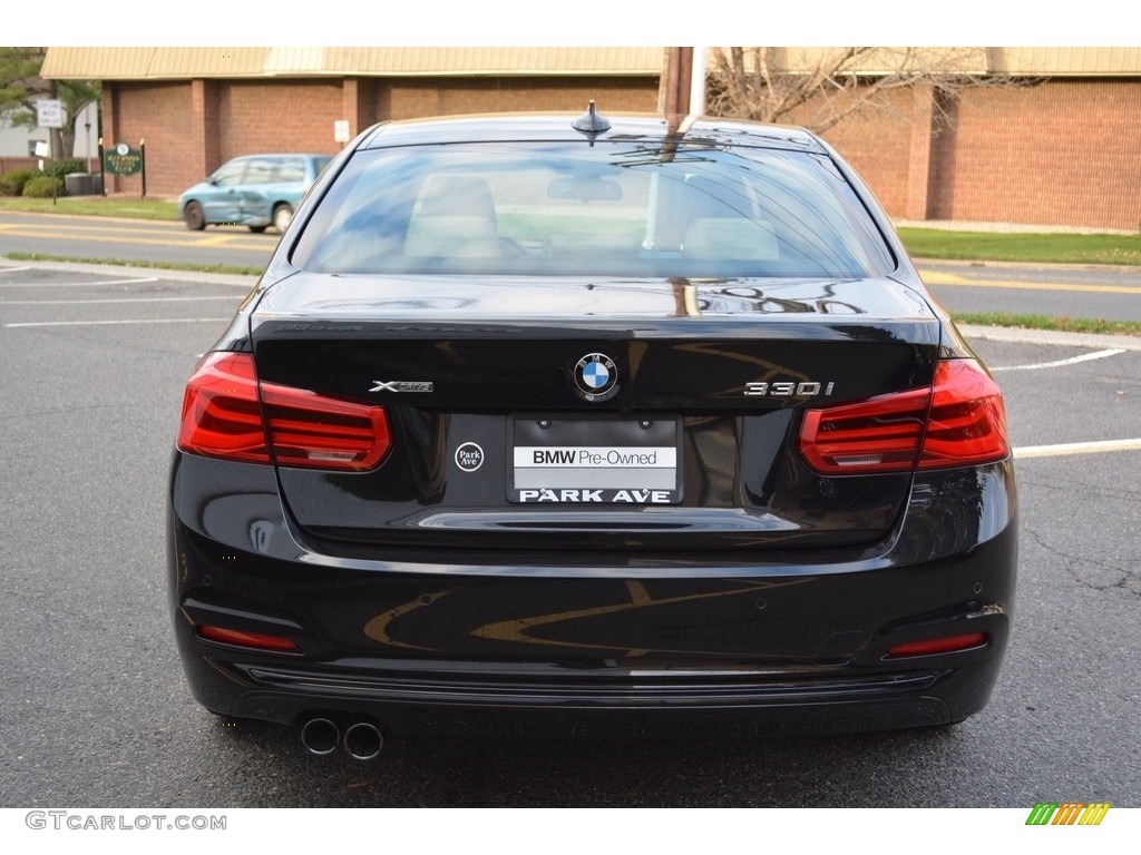 2017 3 Series 330i xDrive Sedan - Black Sapphire Metallic / Venetian Beige/Black photo #4