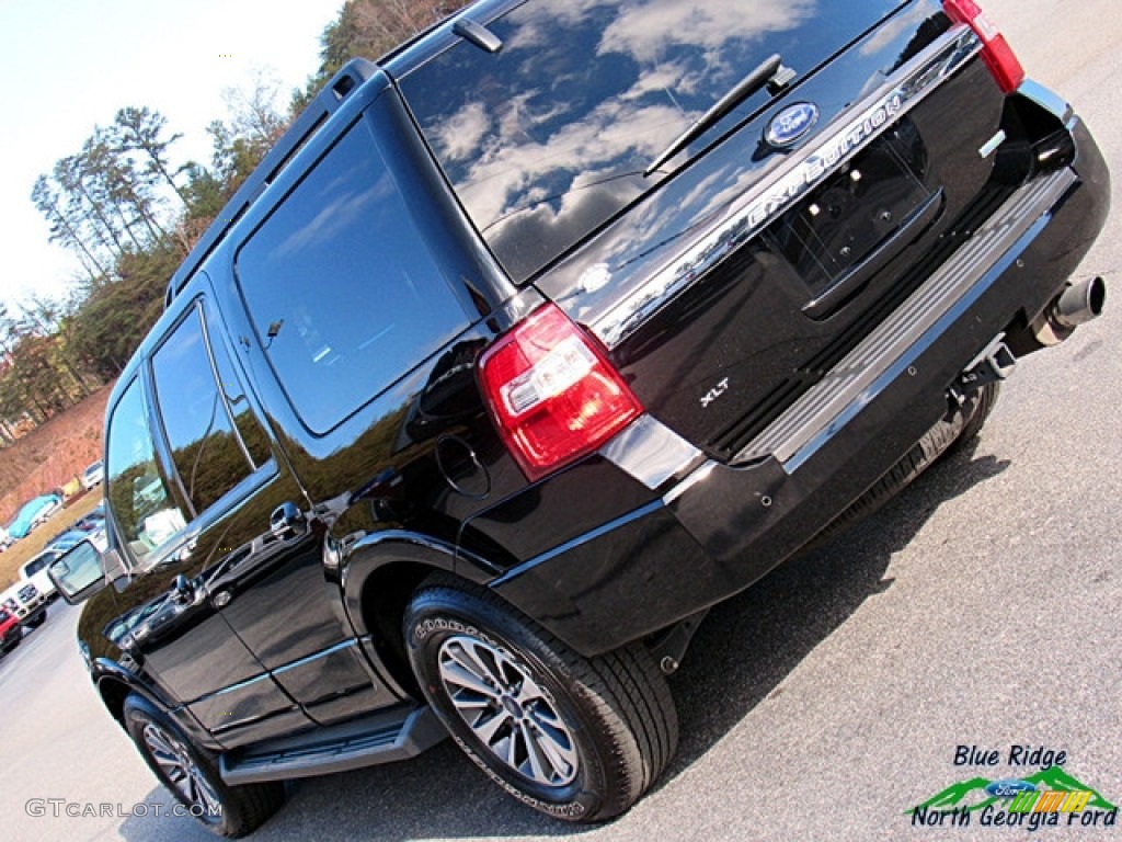 2016 Expedition XLT 4x4 - Shadow Black Metallic / Ebony photo #18