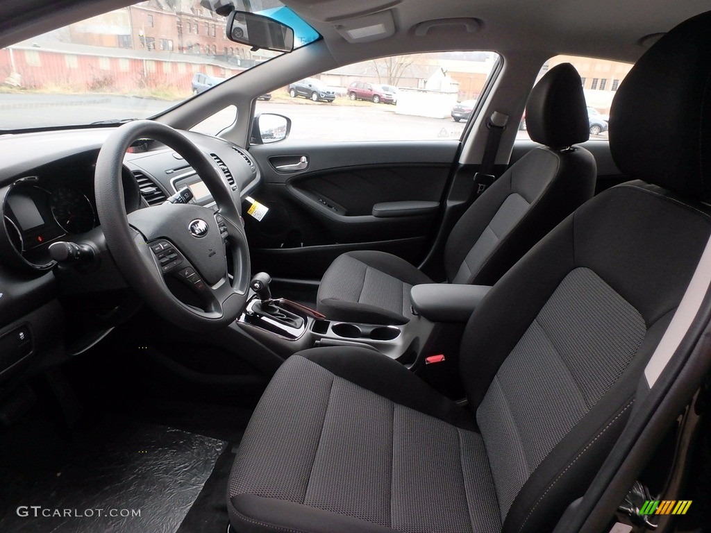2018 Kia Forte LX Front Seat Photo #123891208