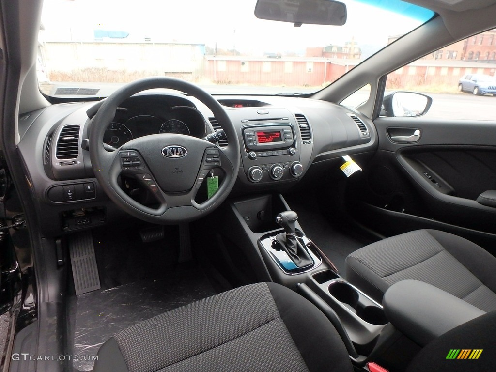 Black Interior 2018 Kia Forte LX Photo #123891262