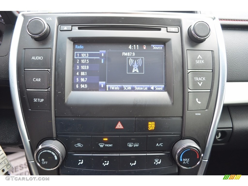 2015 Camry SE - Attitude Black Metallic / Black photo #16