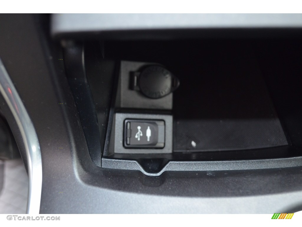 2015 Camry SE - Attitude Black Metallic / Black photo #19
