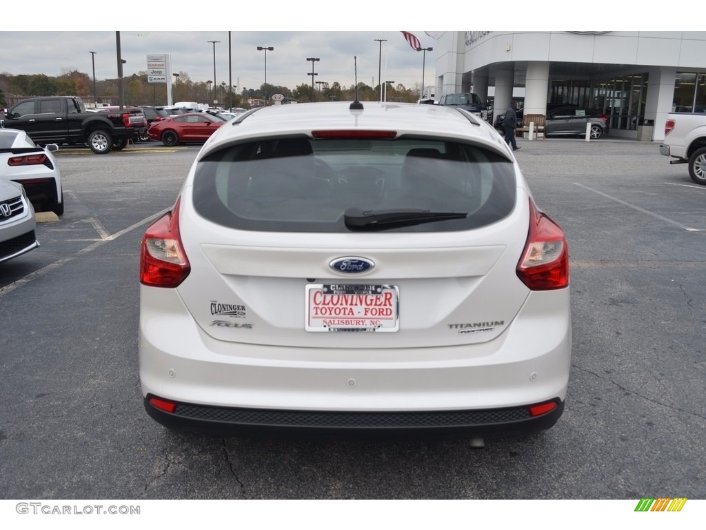 2014 Focus Titanium Hatchback - White Platinum / Charcoal Black photo #4