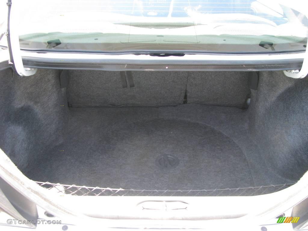2002 Grand Am GT Sedan - Arctic White / Dark Pewter photo #25