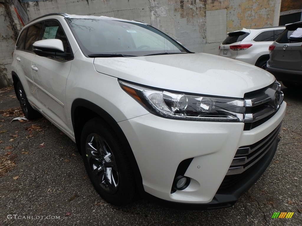 Blizzard White Pearl Toyota Highlander