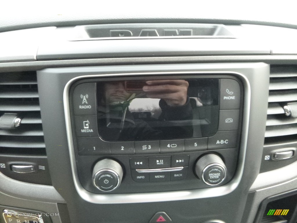 2018 1500 Express Quad Cab 4x4 - Brilliant Black Crystal Pearl / Black/Diesel Gray photo #17