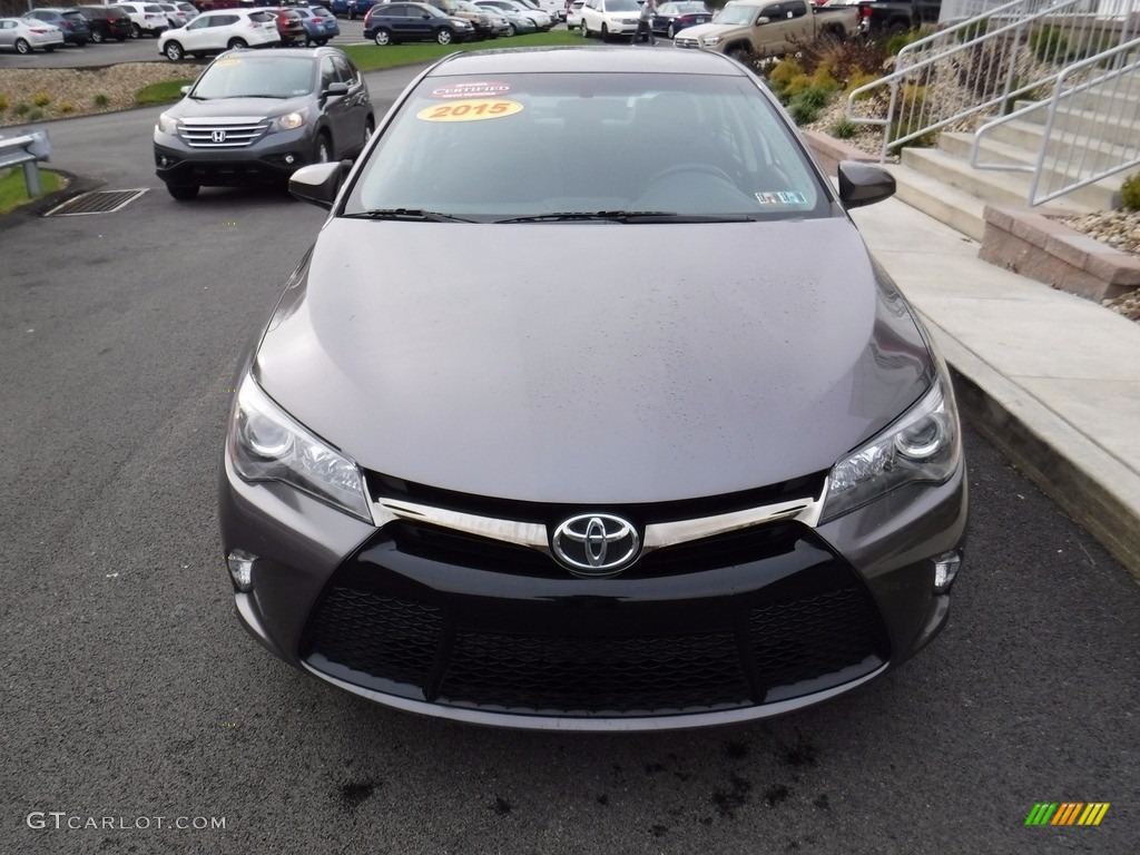 2015 Camry SE - Predawn Gray Mica / Black photo #4