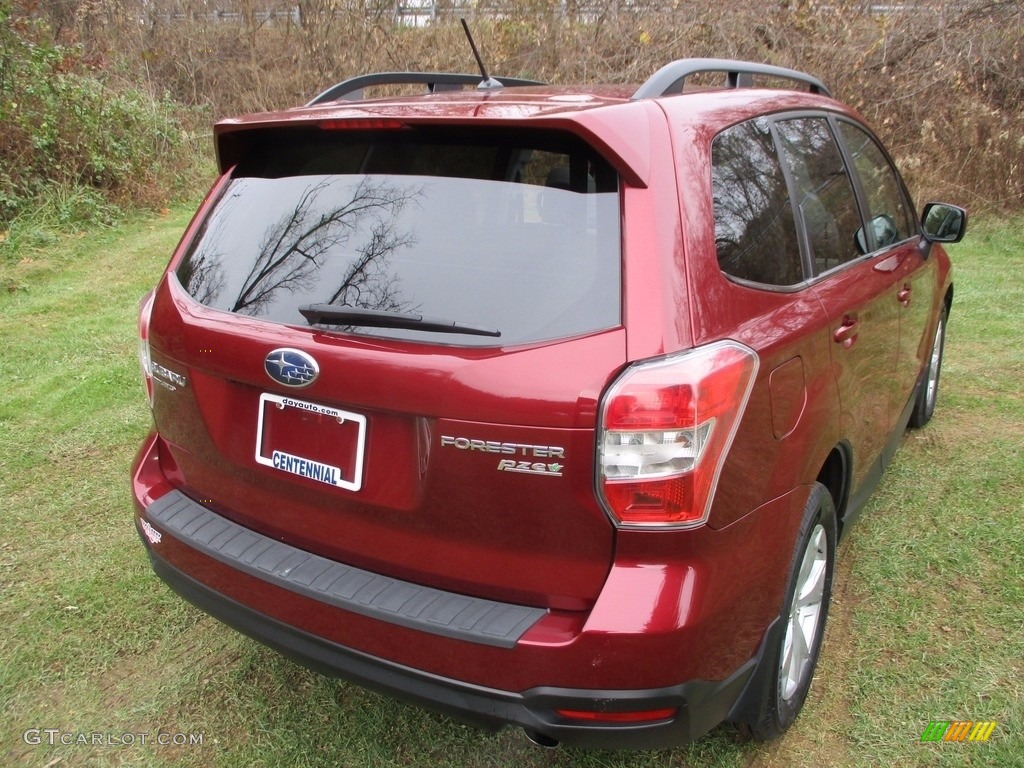 2015 Forester 2.5i Limited - Venetian Red Pearl / Gray photo #11
