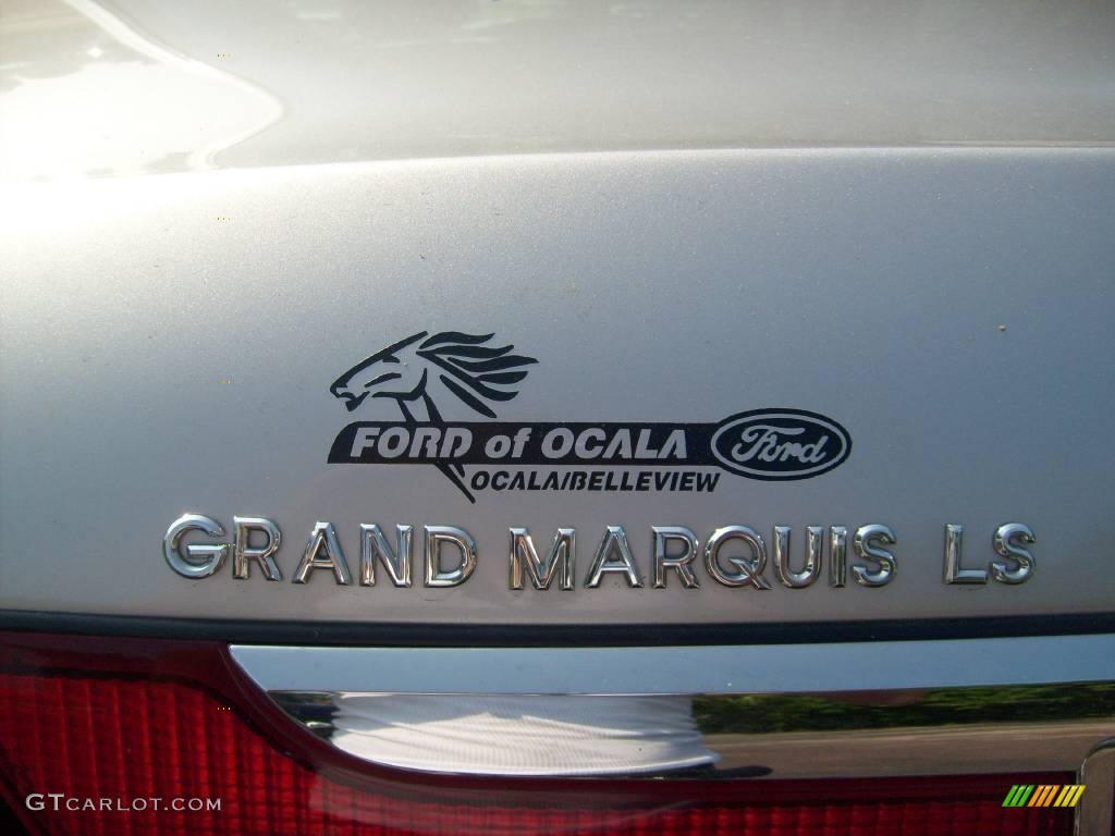 2004 Grand Marquis LS Ultimate Edition - Silver Birch Metallic / Dark Charcoal photo #10