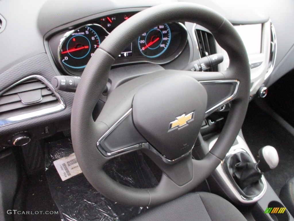 2018 Chevrolet Cruze LS Steering Wheel Photos