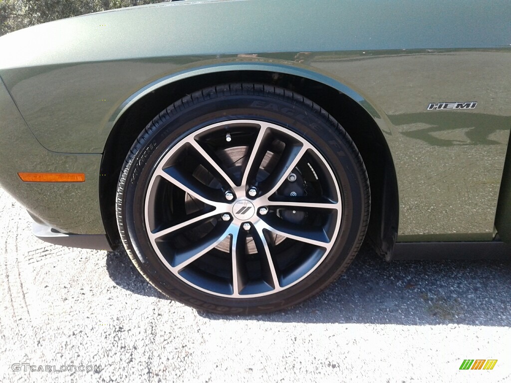 2018 Dodge Challenger R/T Plus Wheel Photo #123915740