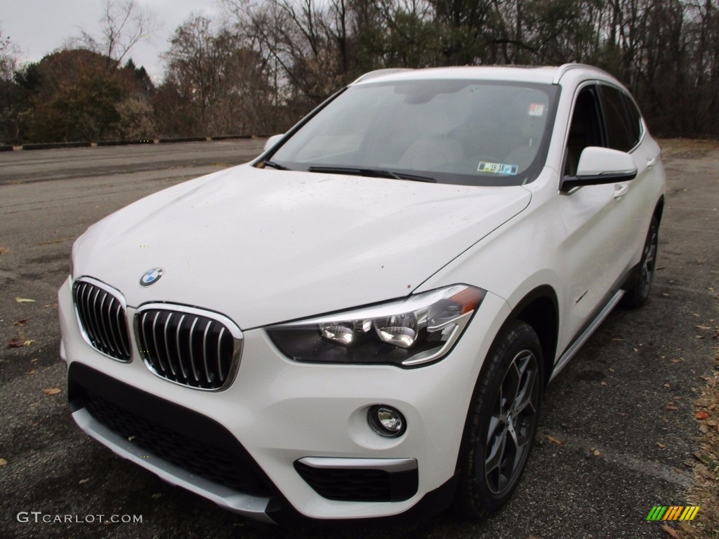 2018 X1 xDrive28i - Alpine White / Canberra Beige photo #8