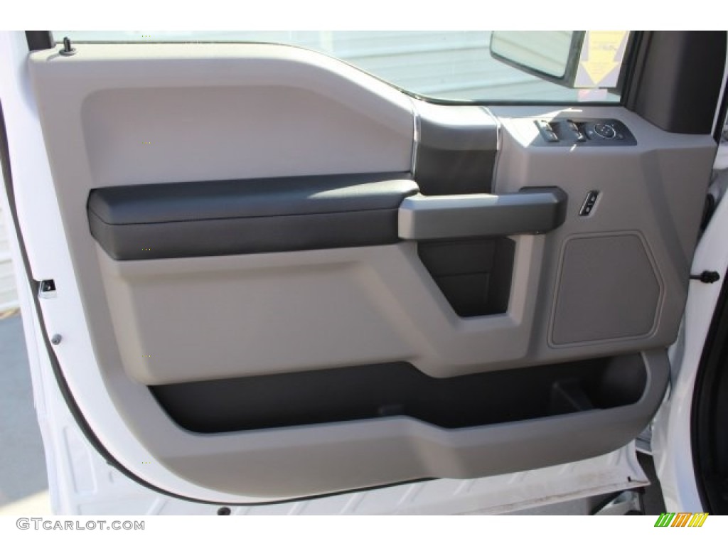 2017 F150 XLT SuperCrew - Oxford White / Earth Gray photo #8