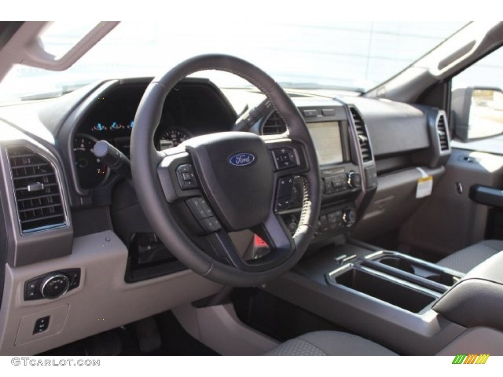 2017 F150 XLT SuperCrew - Oxford White / Earth Gray photo #9