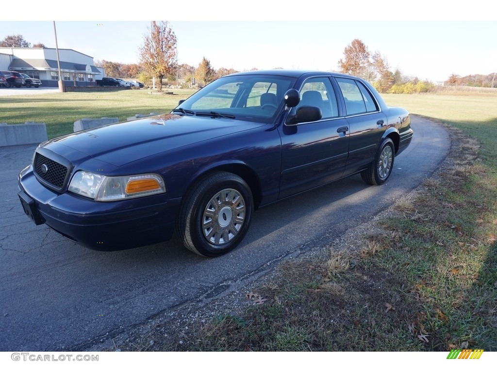 2005 Crown Victoria Police Interceptor - Dark Blue Pearl Metallic / Light Flint photo #4