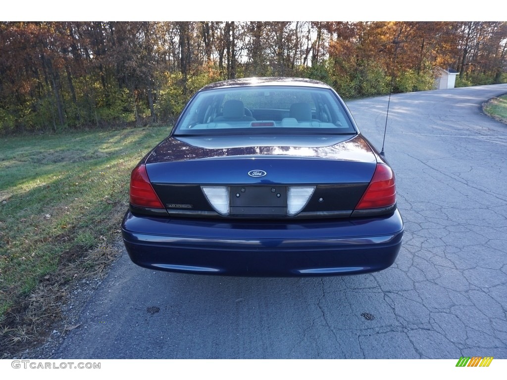 2005 Crown Victoria Police Interceptor - Dark Blue Pearl Metallic / Light Flint photo #5
