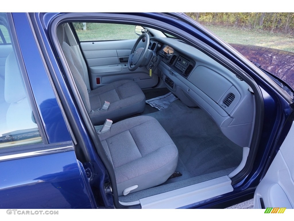 2005 Crown Victoria Police Interceptor - Dark Blue Pearl Metallic / Light Flint photo #25