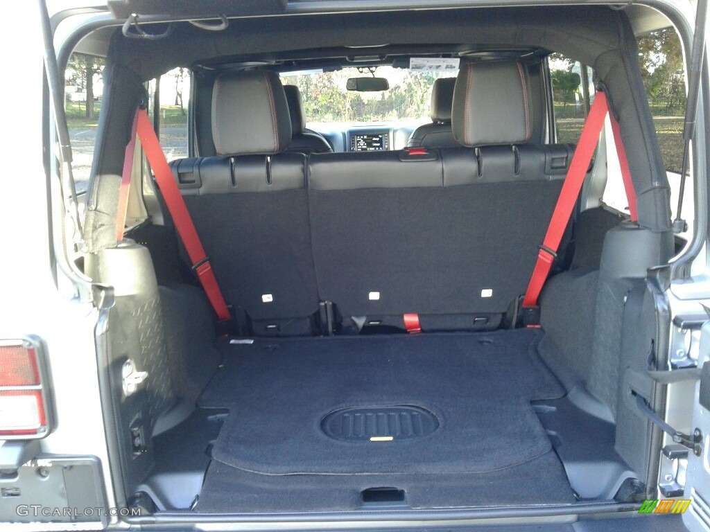 2018 Jeep Wrangler Unlimited Rubicon Recon 4x4 Trunk Photo #123937129