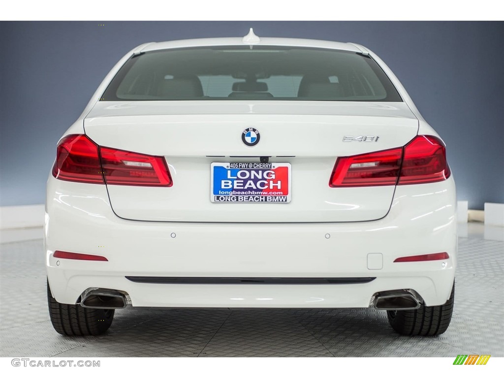 2018 5 Series 540i Sedan - Alpine White / Black photo #3