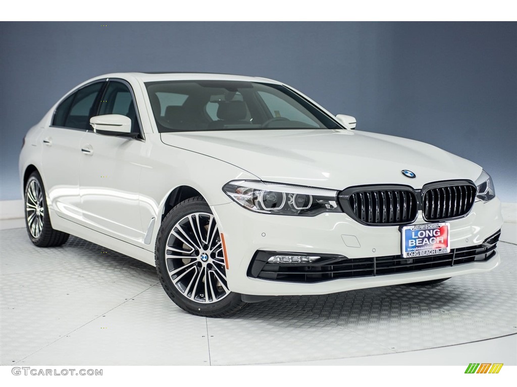 2018 5 Series 540i Sedan - Alpine White / Black photo #11