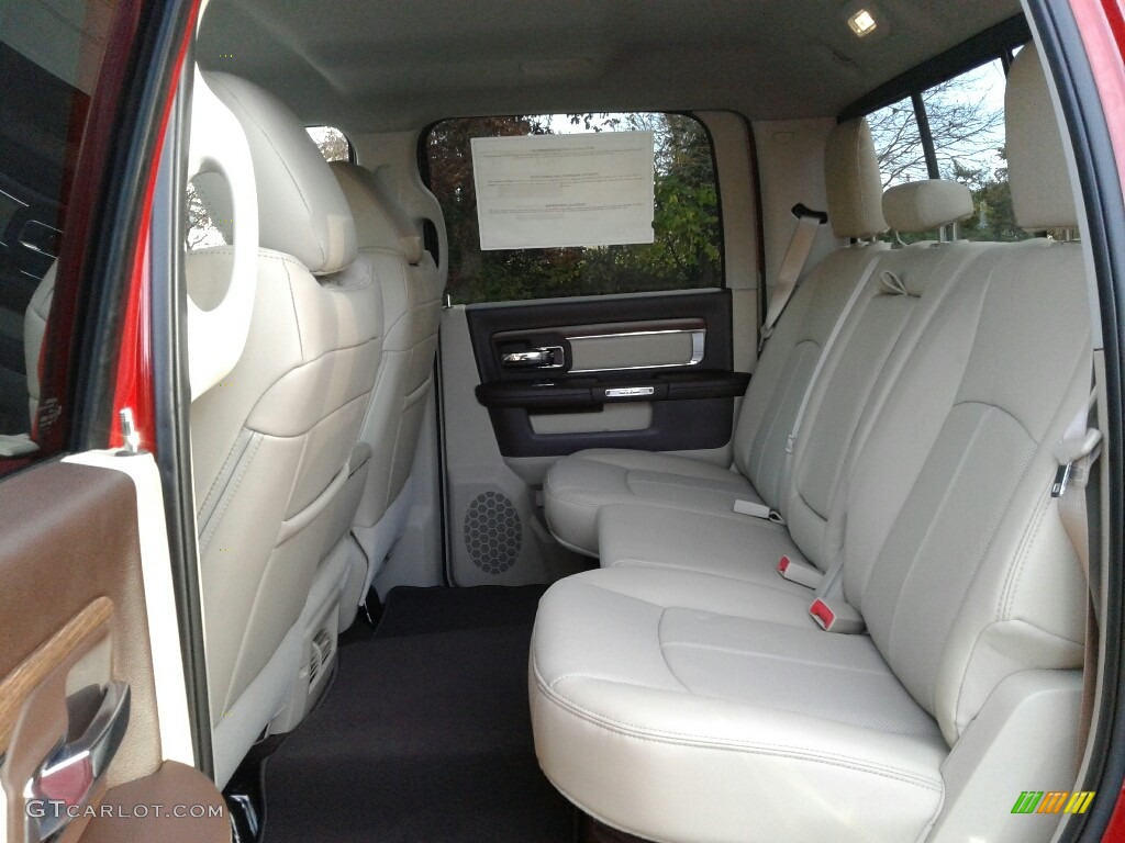 2018 Ram 3500 Laramie Crew Cab 4x4 Dual Rear Wheel Rear Seat Photo #123939226